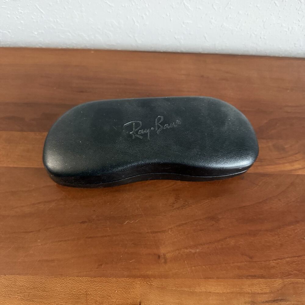 Ray Ban Universal Black Medium Hard Case Glasses Protection w/ Cleaning Cloth